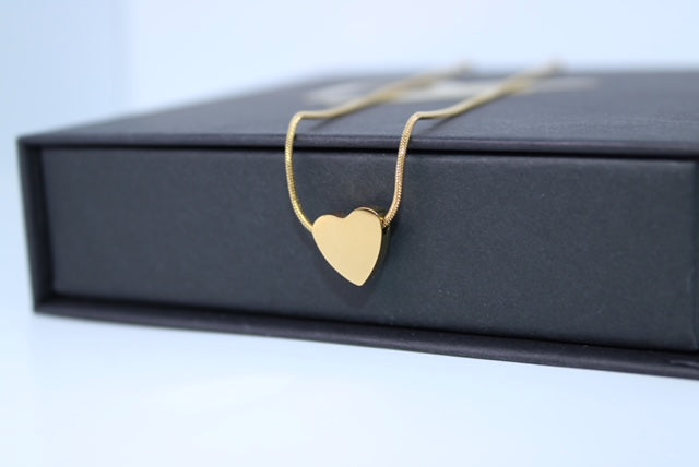 MINI HEART CHARM NECKALCE
